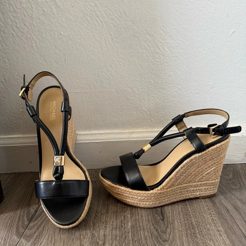 Michael Kors Annie Black Leather Espadrille Wedge Sandals size 7 Women